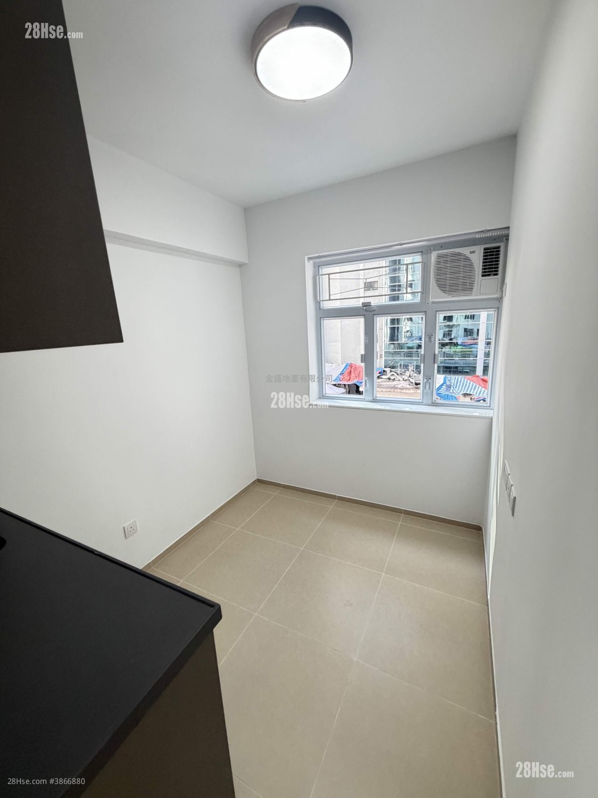 Sung Lan Mansion Rental 1 Bathroom 130 ft²