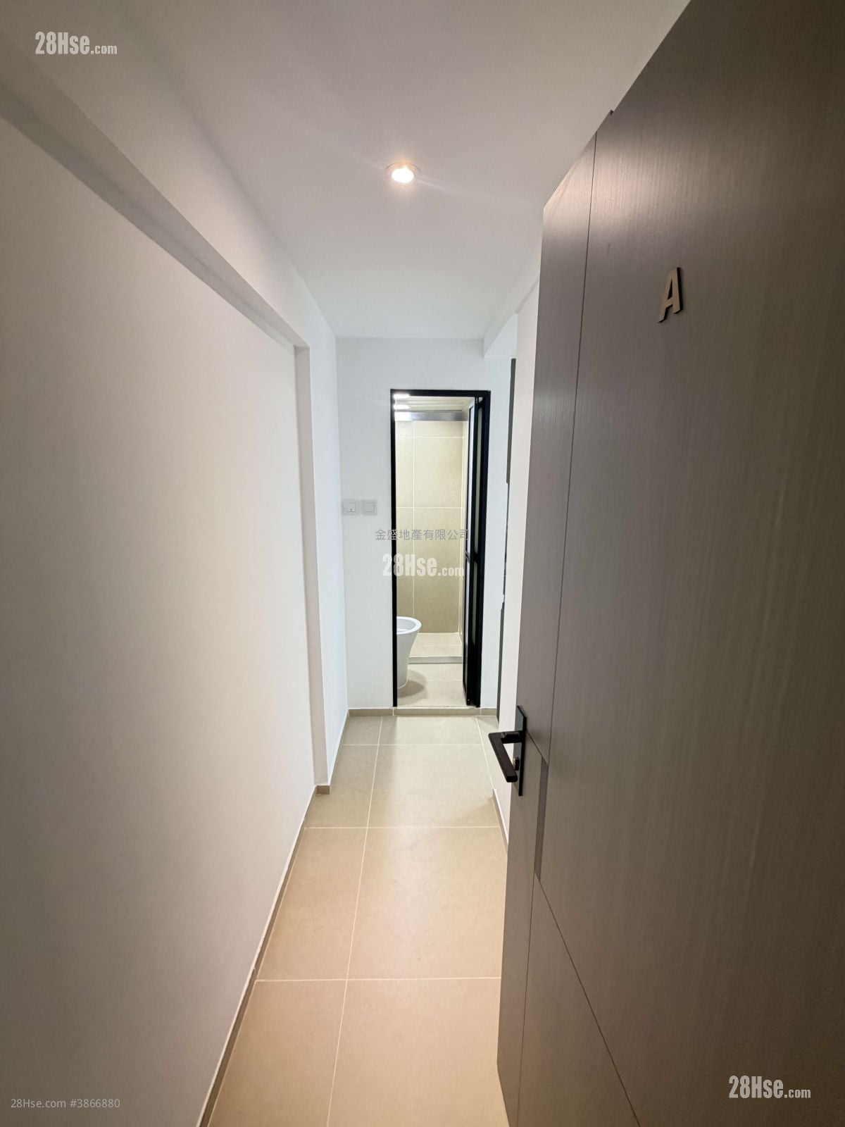 Sung Lan Mansion Rental 1 Bathroom 130 ft²
