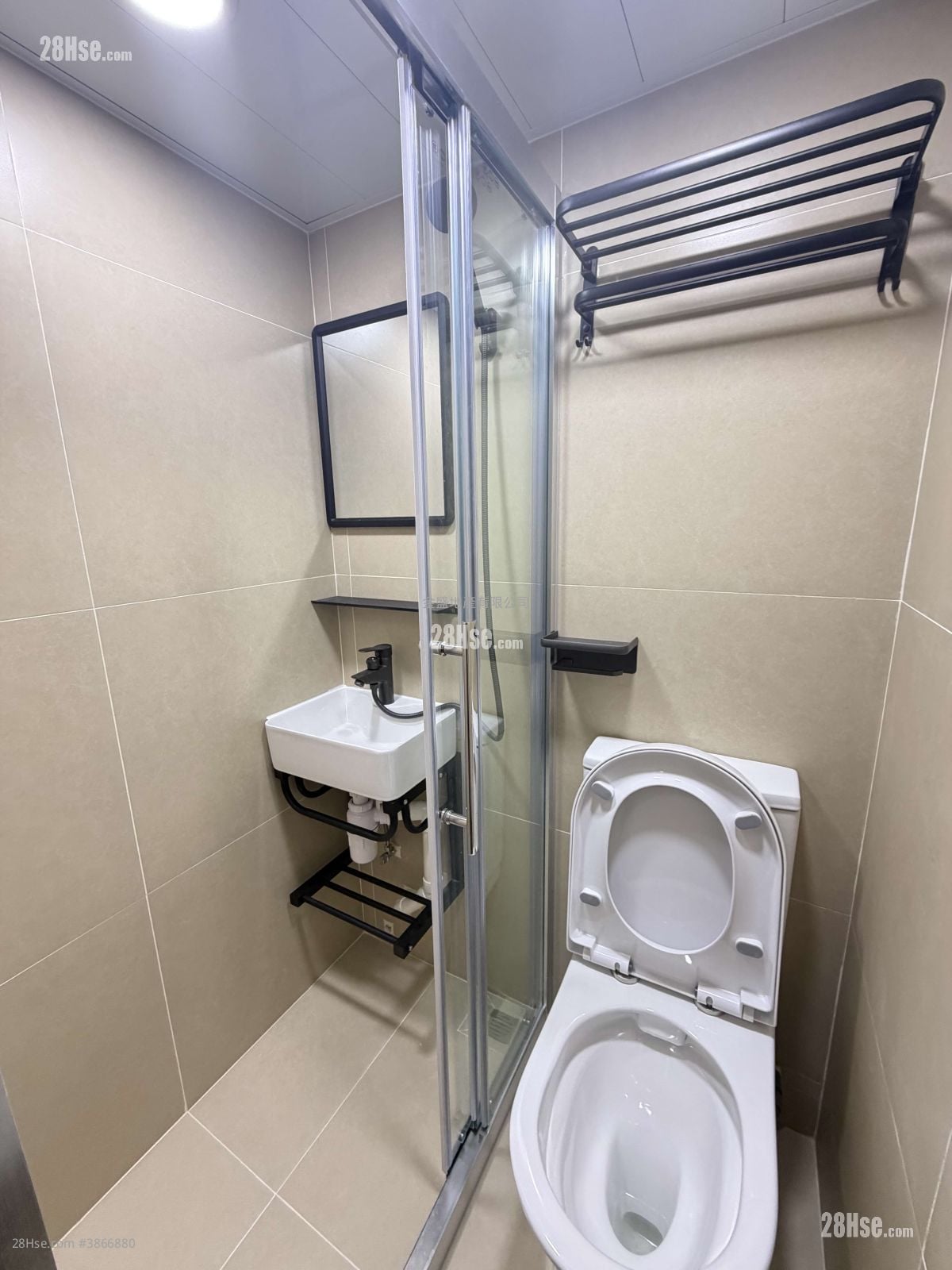 Sung Lan Mansion Rental 1 Bathroom 130 ft²