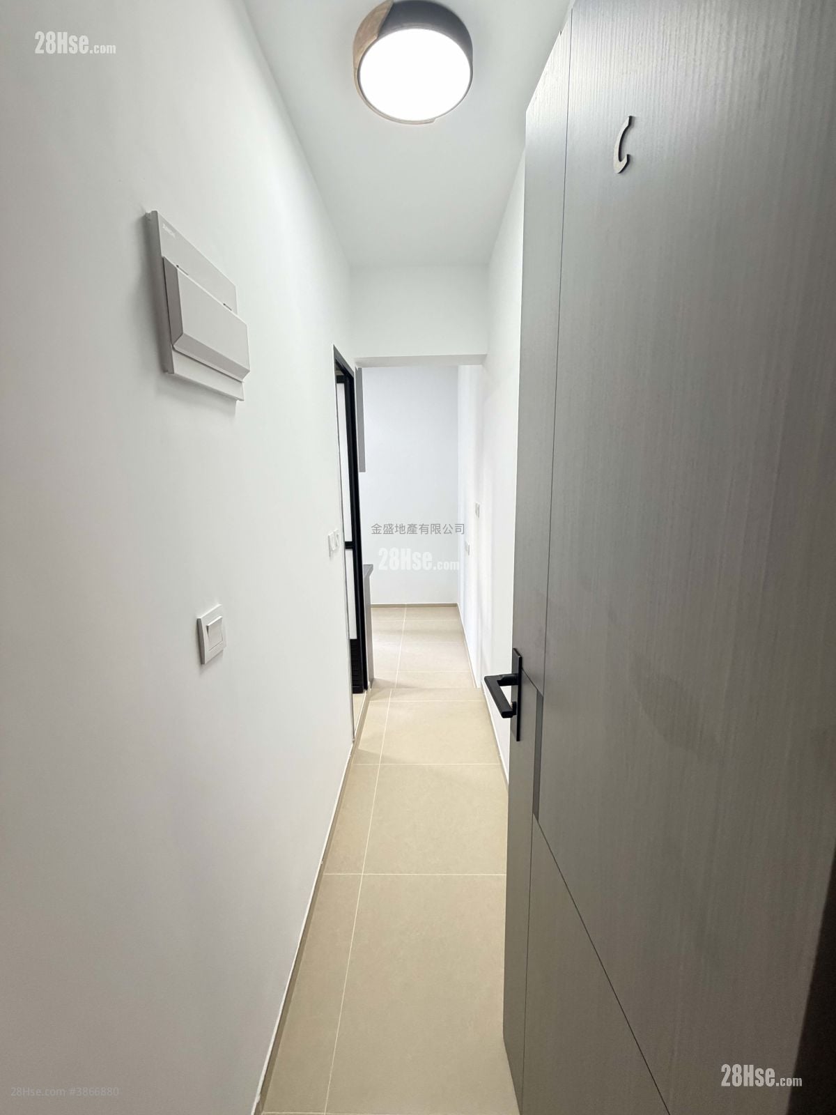 Sung Lan Mansion Rental 1 Bathroom 130 ft²