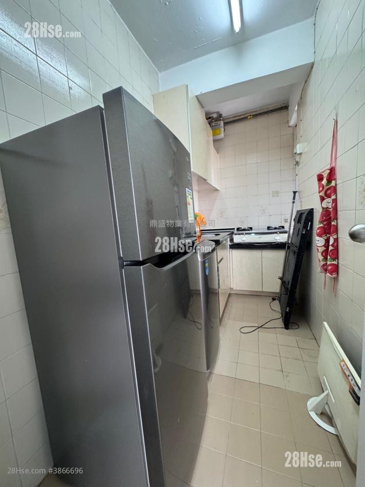 Oceanic Building Rental 2 Bedrooms , 1 Bathroom 445 ft²