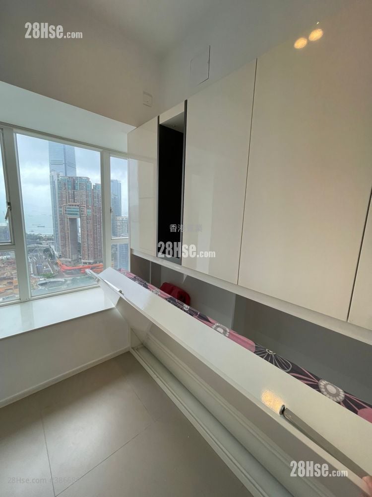 The Victoria Towers Rental 2 Bedrooms , 1 Bathroom 535 ft²