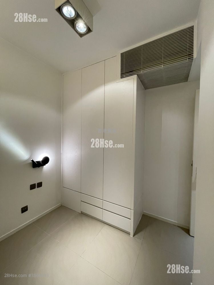 The Victoria Towers Rental 2 Bedrooms , 1 Bathroom 535 ft²