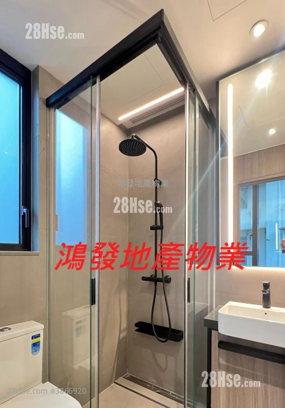Larchwood Rental 1 Bedroom , 1 Bathroom 218 ft²