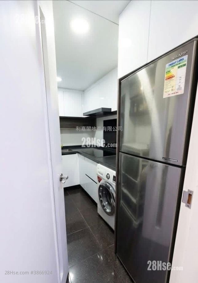 Park Central Sell 3 Bedrooms , 2 Bathrooms 636 ft²