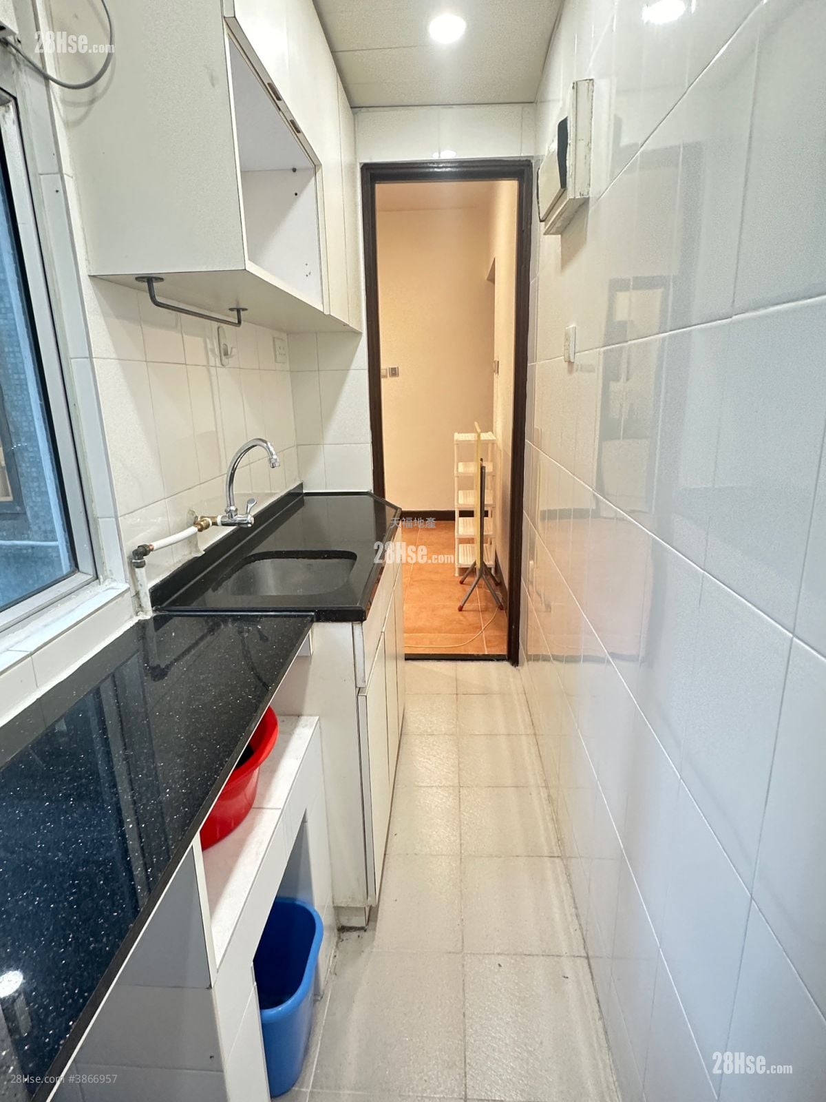 Man Shek Building Sell Studio 246 ft²