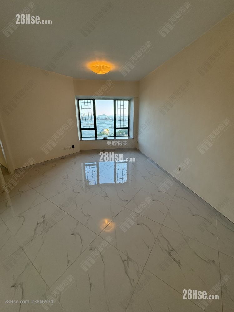 Island Harbourview Sell 3 Bedrooms 786 ft²