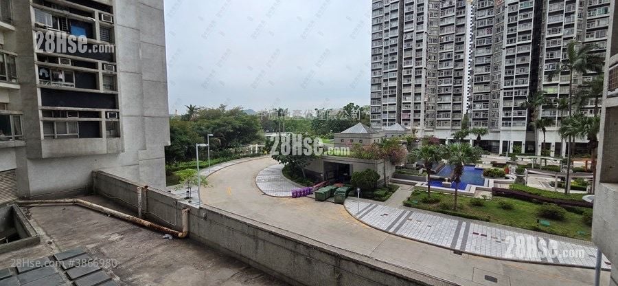 Kingswood Villas Sell 3 Bedrooms , 1 Bathroom 548 ft²