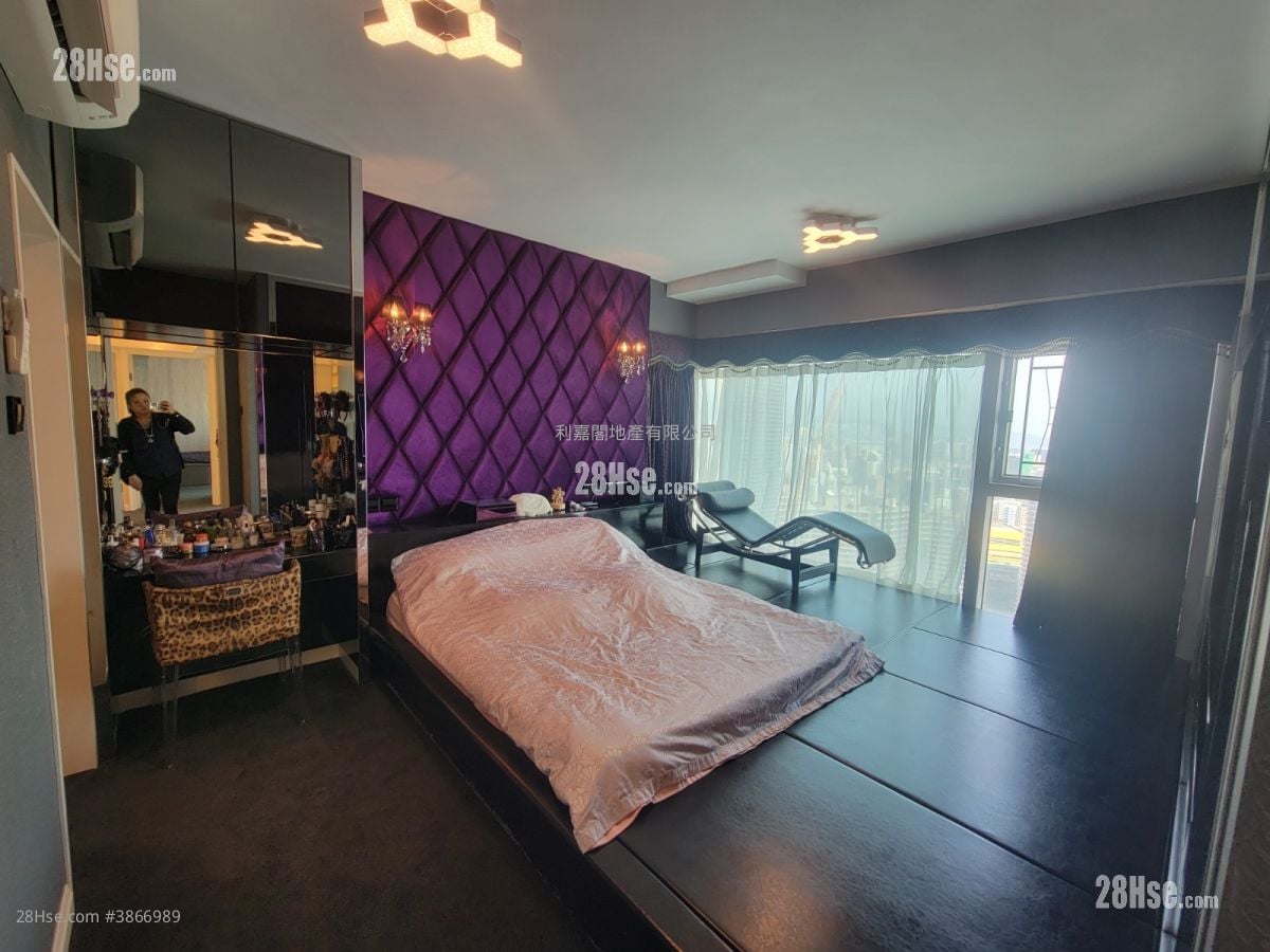 The Waterfront Sell 4 Bedrooms , 3 Bathrooms 1,580 ft²