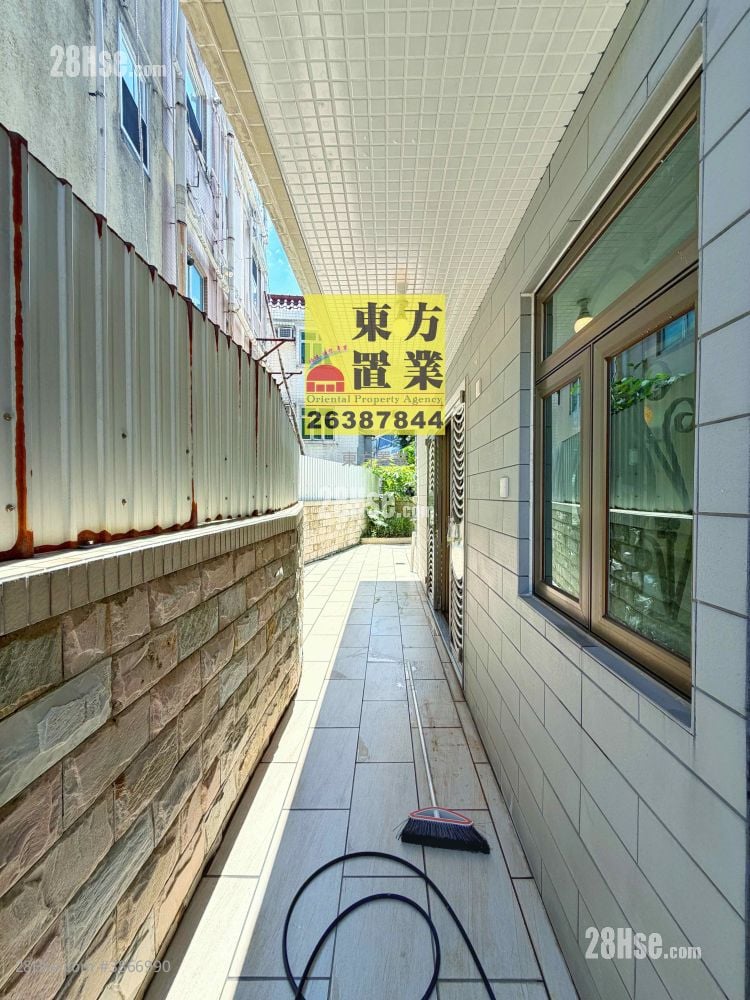 村屋 租盘 4 房 , 3 浴室 1,400 平方尺
