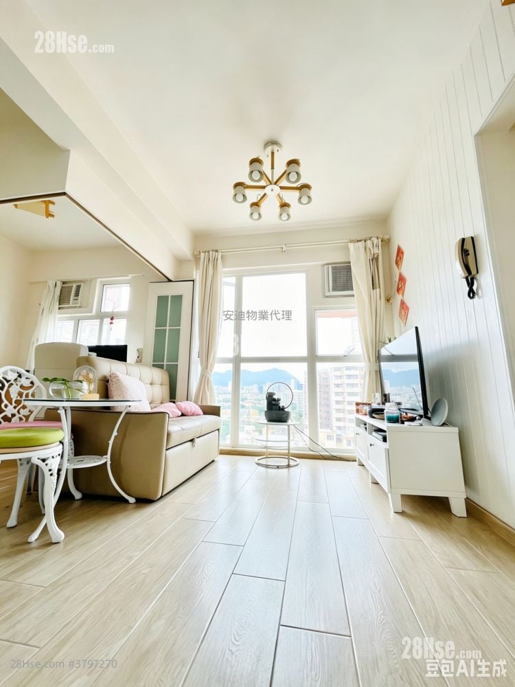 Yee Fung Building Sell 3 Bedrooms , 1 Bathroom 541 ft²