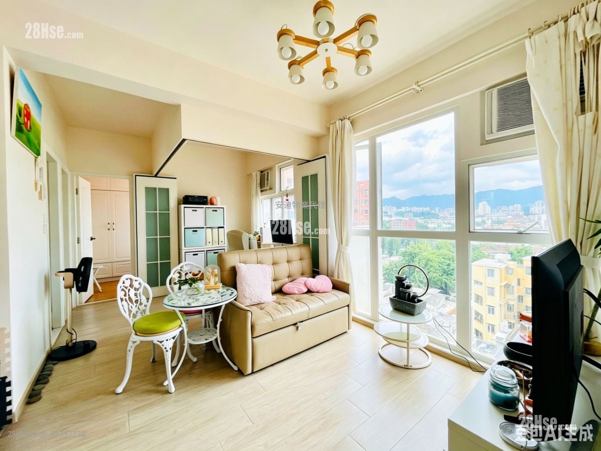 Yee Fung Building Sell 3 Bedrooms , 1 Bathroom 541 ft²