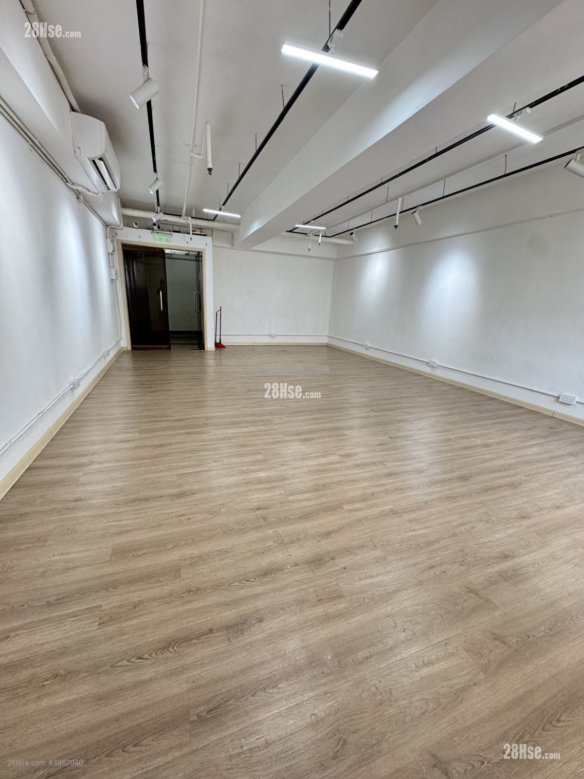 Shing Yip Industrial Building Rental 500 ft²
