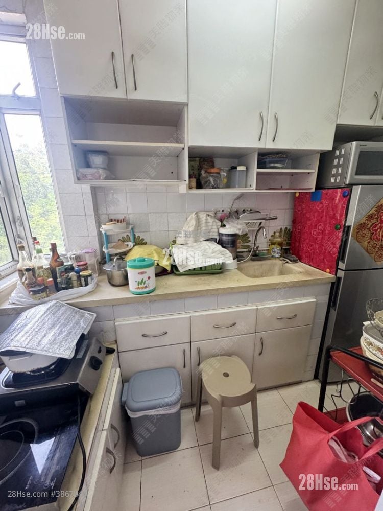 Allway Gardens Sell 2 Bedrooms , 1 Bathroom 477 ft²