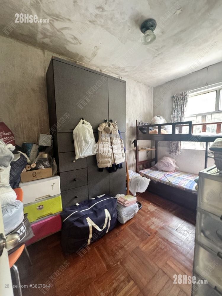 Allway Gardens Sell 2 Bedrooms , 1 Bathroom 477 ft²