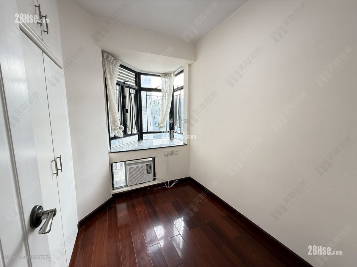 Kornhill Rental 3 Bedrooms , 1 Bathroom 596 ft²