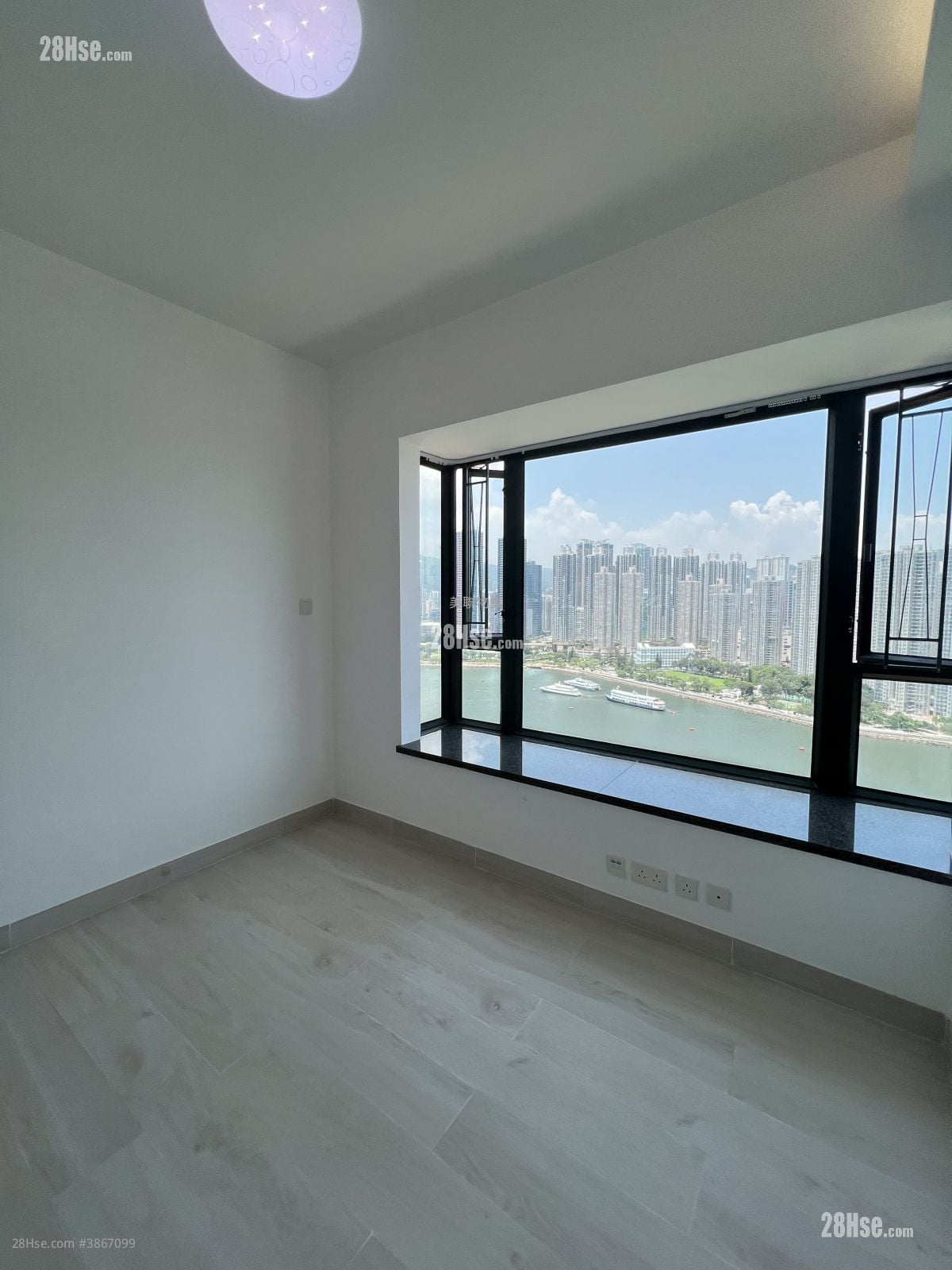 master room: Villa Esplanada Rental 2 Bedrooms , 1 Bathroom 498 ft²
