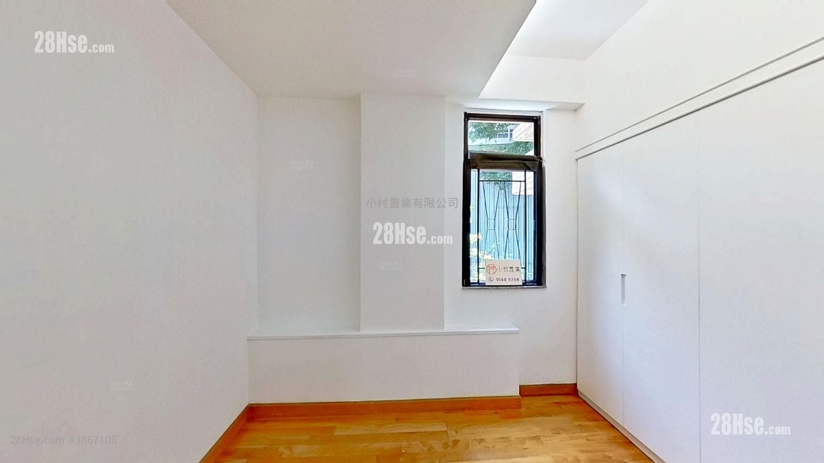 master room: Carlton Court Rental 3 Bedrooms , 2 Bathrooms 716 ft²
