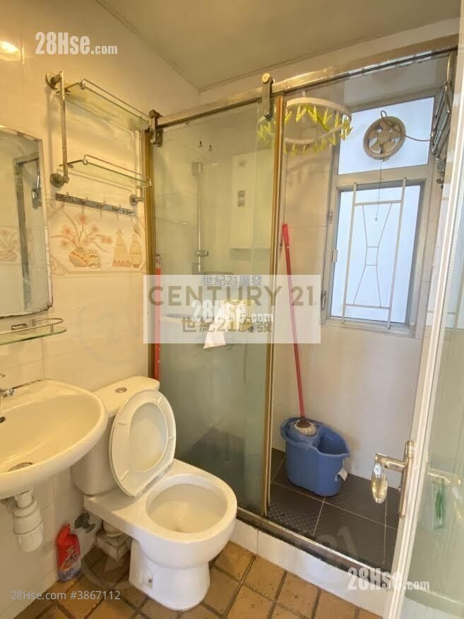 Concord Building Sell 2 Bedrooms , 1 Bathroom 310 ft²
