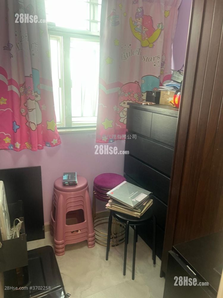 Village Sell 3 Bedrooms , 2 Bathrooms