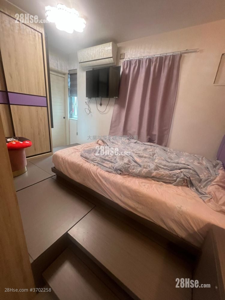 Village Sell 3 Bedrooms , 2 Bathrooms