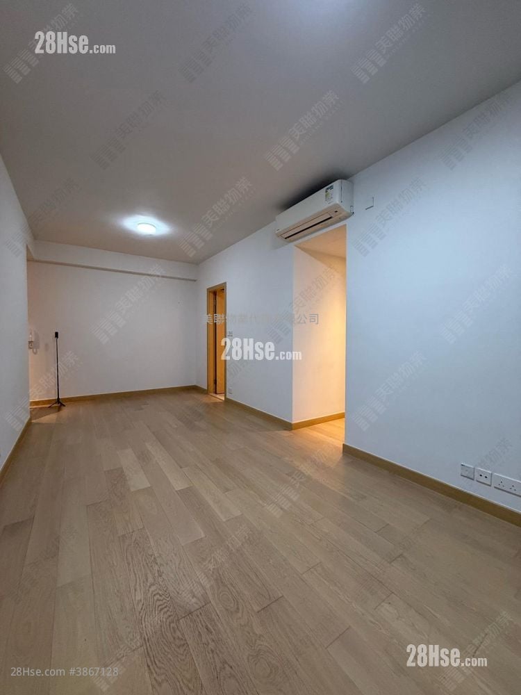 Marini Rental 3 Bedrooms , 2 Bathrooms 770 ft²