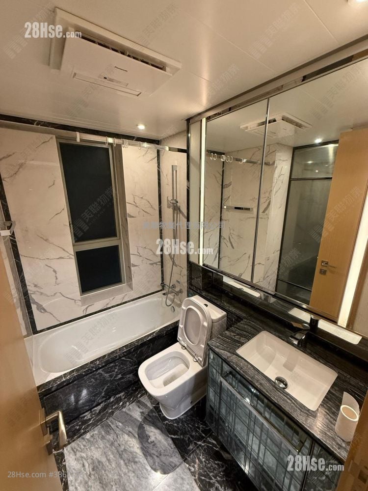 Marini Rental 3 Bedrooms , 2 Bathrooms 770 ft²
