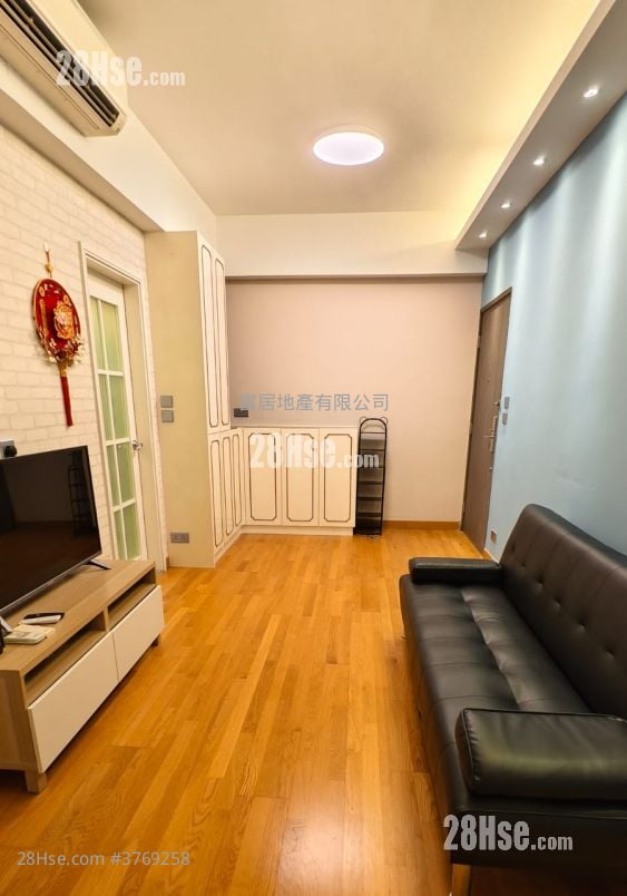 Heya Crystal Rental 2 Bedrooms , 1 Bathroom 482 ft²