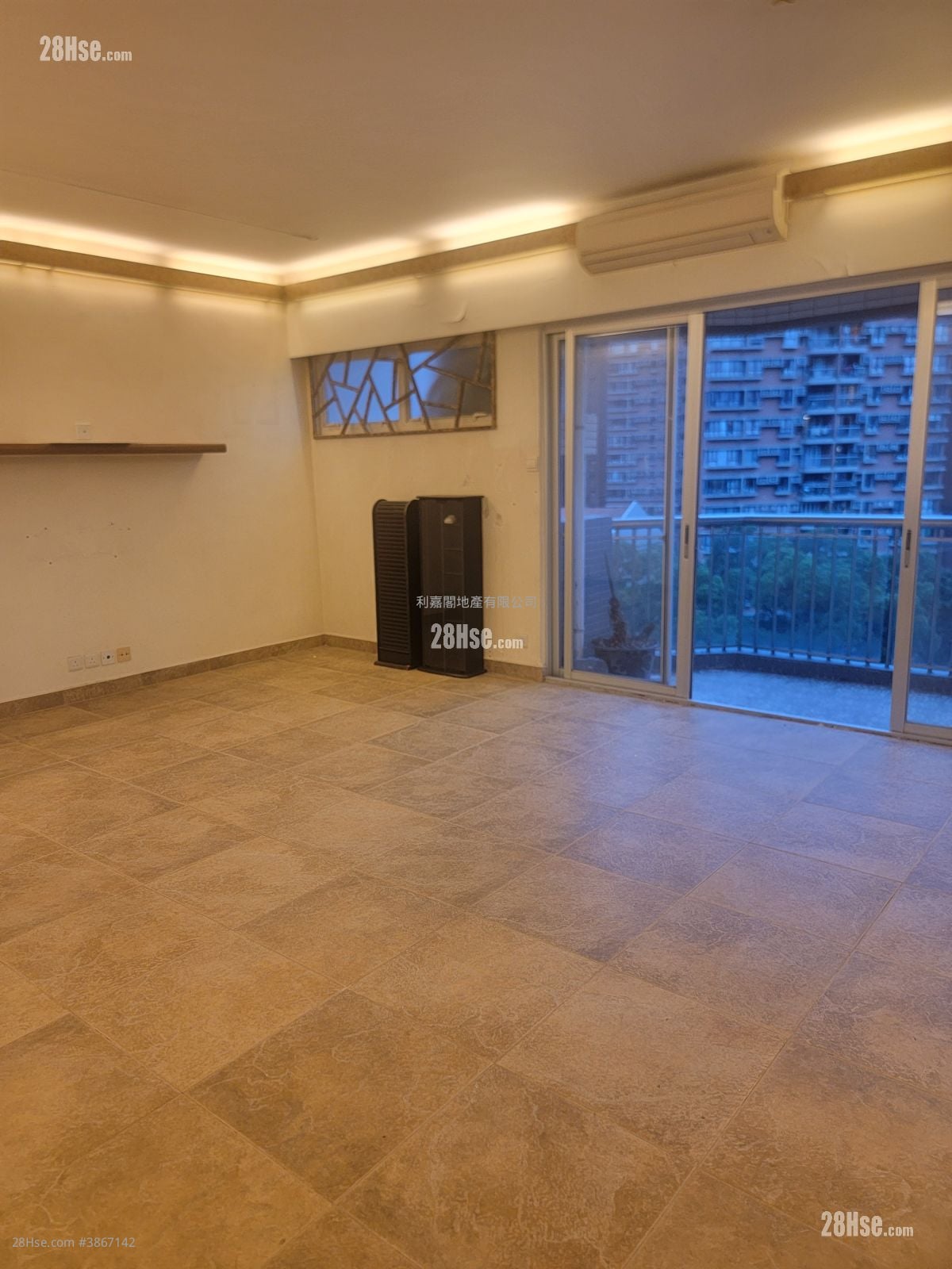 Julimount Garden Sell 3 Bedrooms , 2 Bathrooms 1,592 ft²