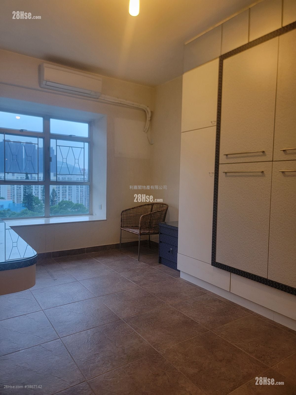 Julimount Garden Sell 3 Bedrooms , 2 Bathrooms 1,592 ft²