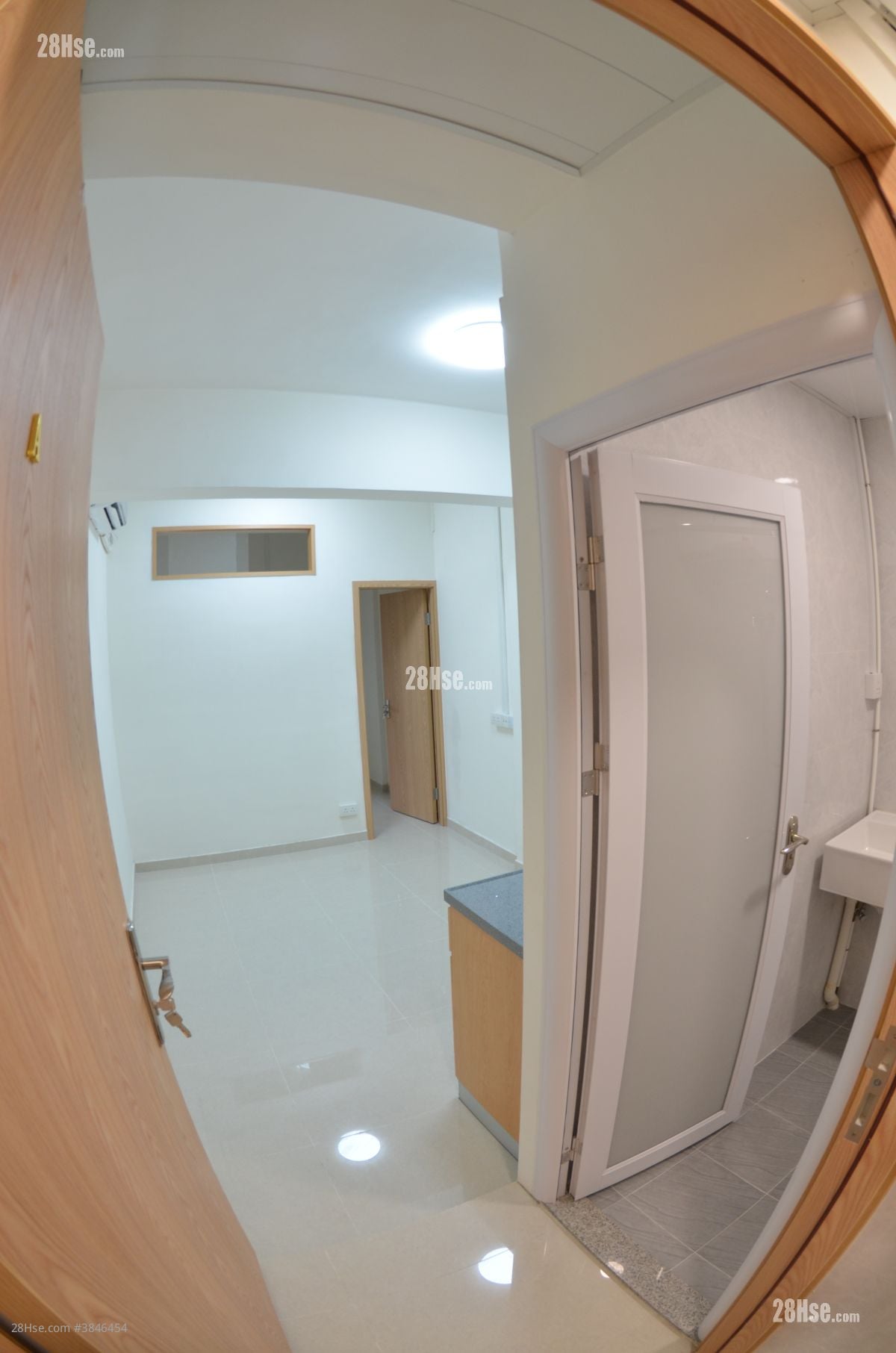 living room: Tai Hing Building Rental 1 Bedroom , 1 Bathroom 210 ft²
