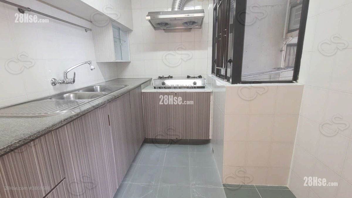 Kornhill Rental 3 Bedrooms , 1 Bathroom 609 ft²