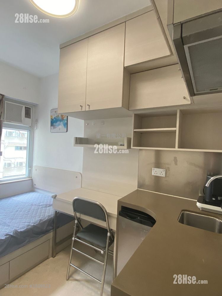 Triumph Court Rental Studio , 1 Bathroom 150 ft²