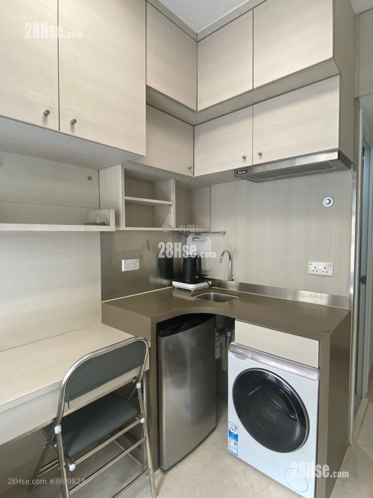 Triumph Court Rental Studio , 1 Bathroom 150 ft²