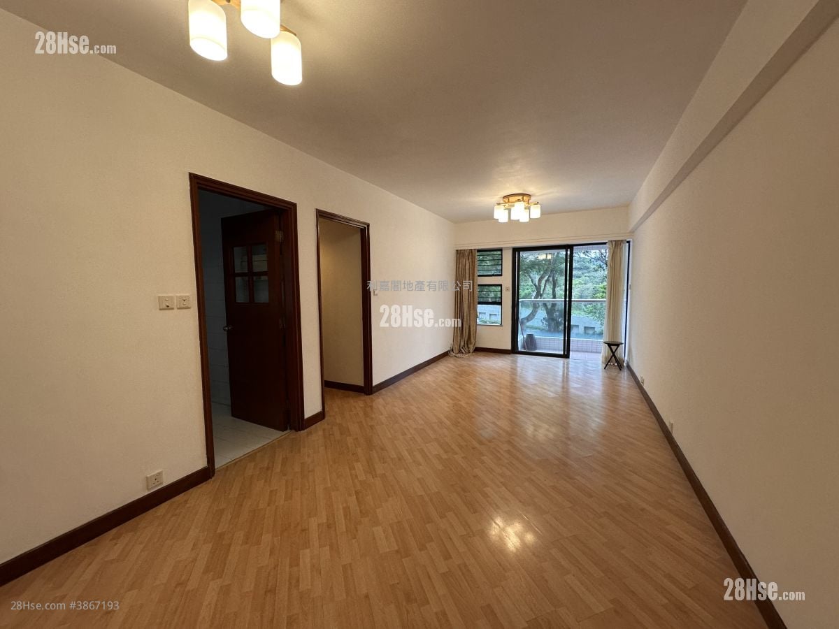 Greenwood Terrace Rental 3 Bedrooms , 2 Bathrooms 882 ft²