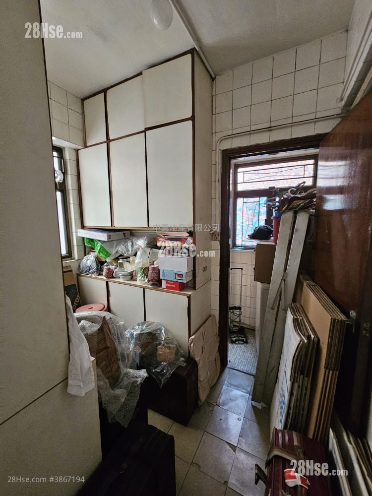 安顺大厦 租盘 4 房 , 2 浴室 1,250 平方尺
