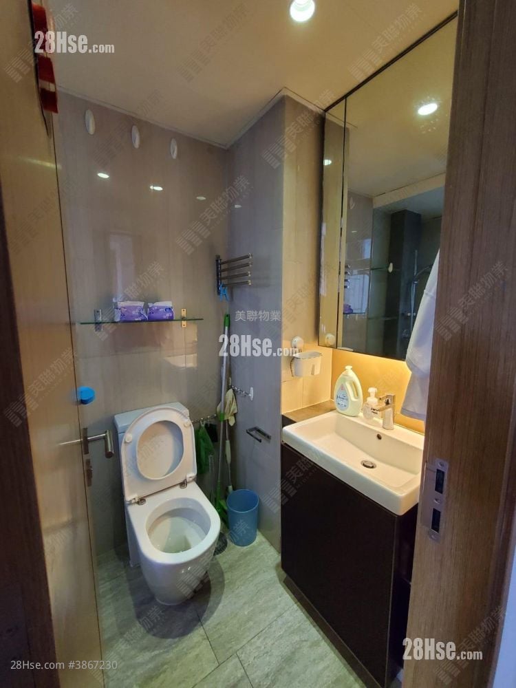 The Reach Sell 2 Bedrooms , 1 Bathroom 443 ft²