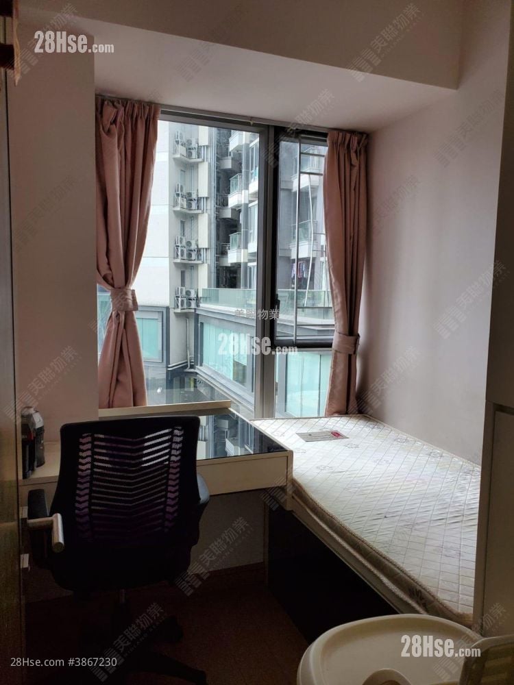 The Reach Sell 2 Bedrooms , 1 Bathroom 443 ft²