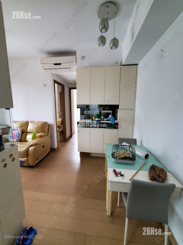 The Reach Sell 2 Bedrooms , 1 Bathroom 443 ft²