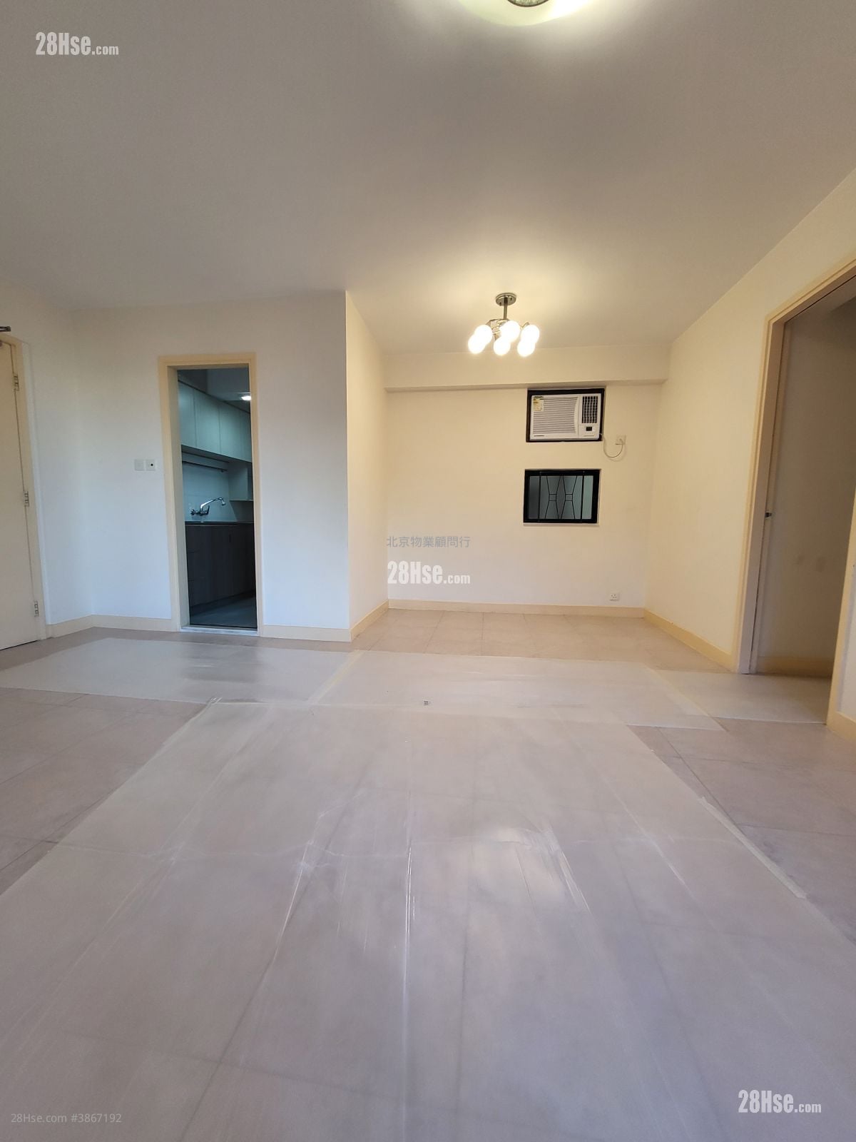 Kornhill Rental 3 Bedrooms , 1 Bathroom 605 ft²