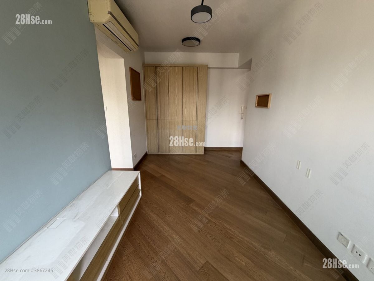 Parc City Sell 2 Bedrooms , 1 Bathroom 522 ft²