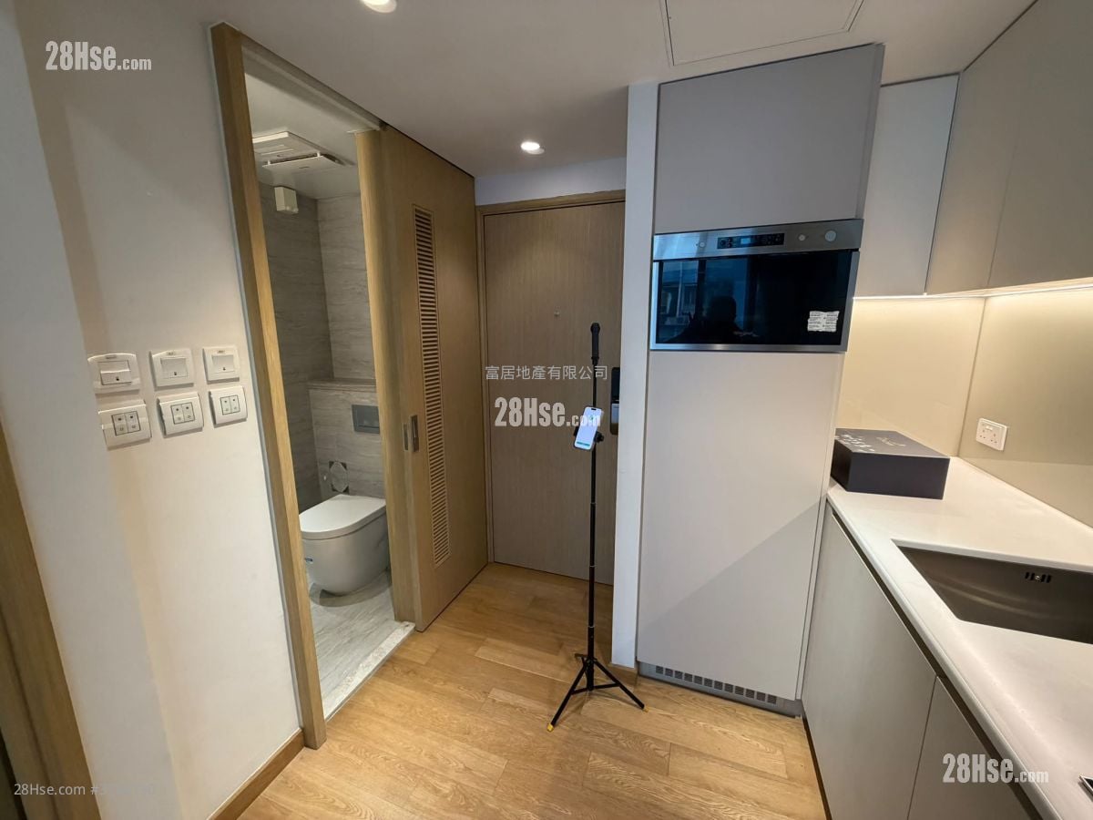 The Astro Sell 1 Bedroom , 1 Bathroom 238 ft²