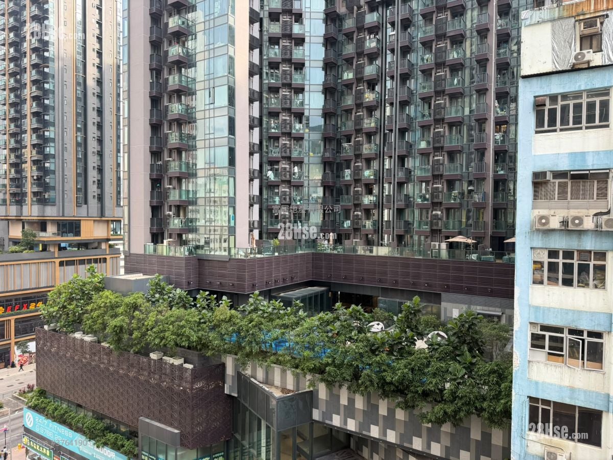The Astro Sell 1 Bedroom , 1 Bathroom 238 ft²