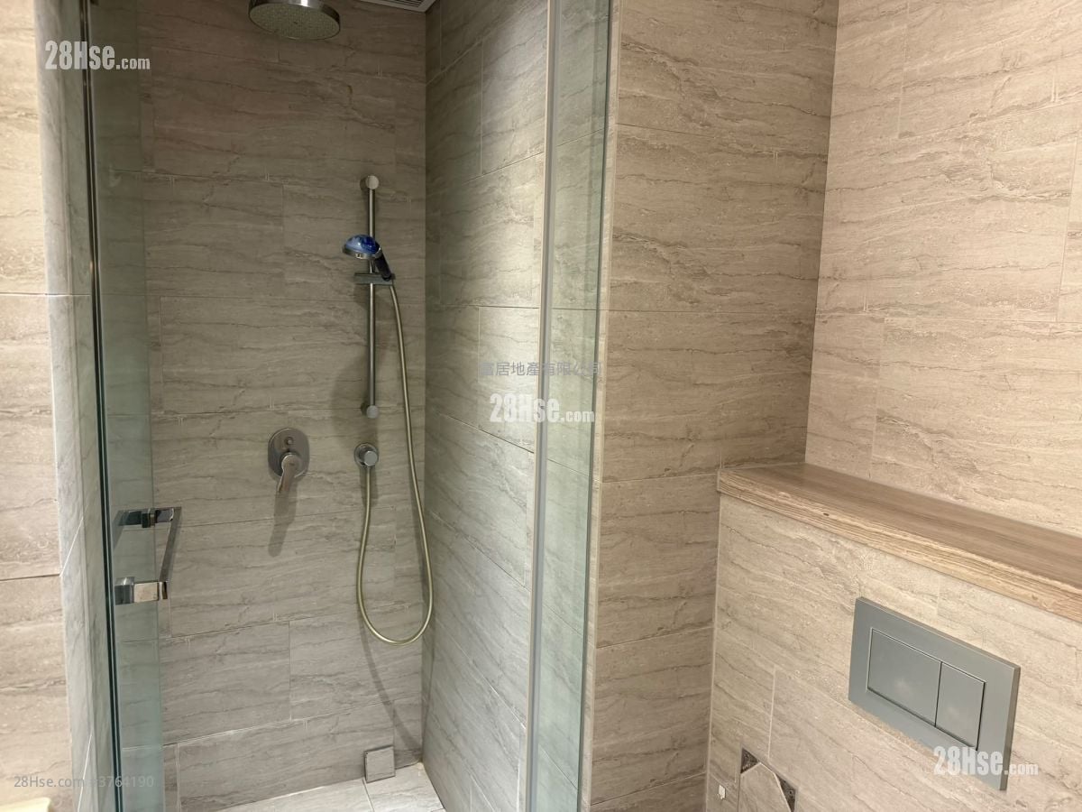 The Astro Sell 1 Bedroom , 1 Bathroom 238 ft²