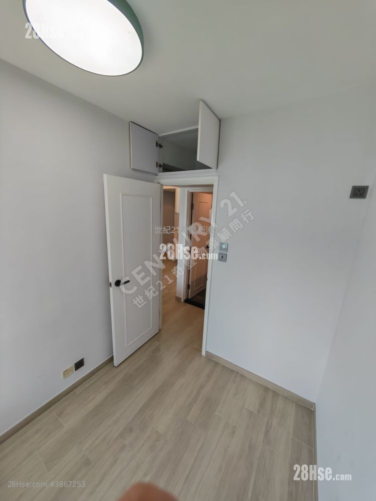 Ocean View Sell 2 Bedrooms , 1 Bathroom 491 ft²
