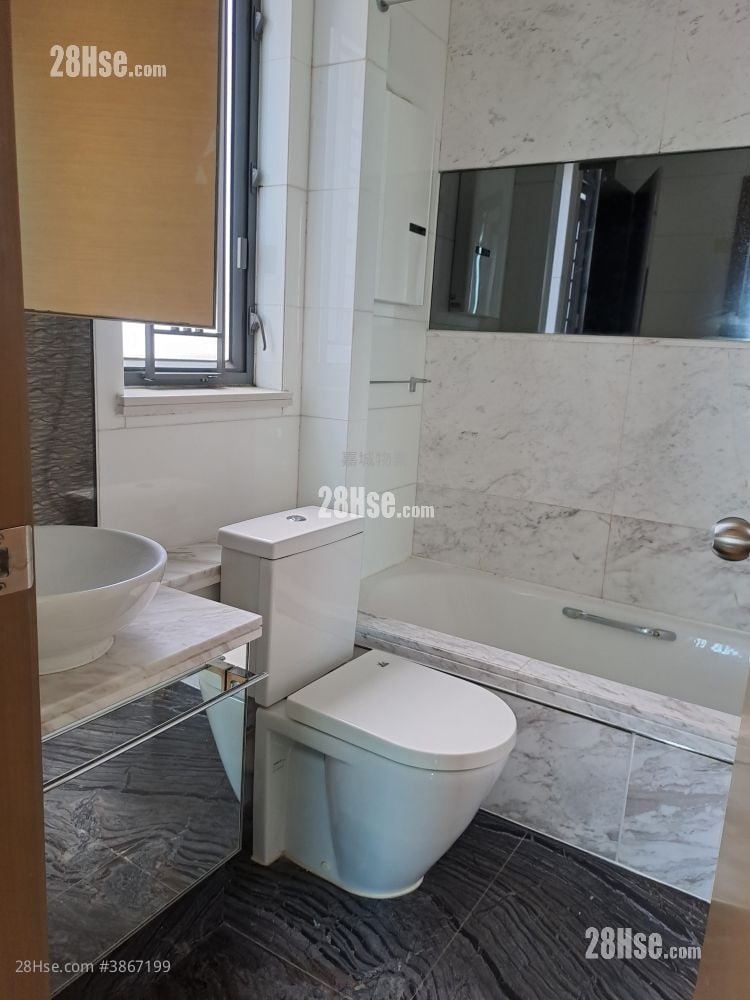Yoho Midtown 售盘 2 房 , 1 浴室 490 平方尺