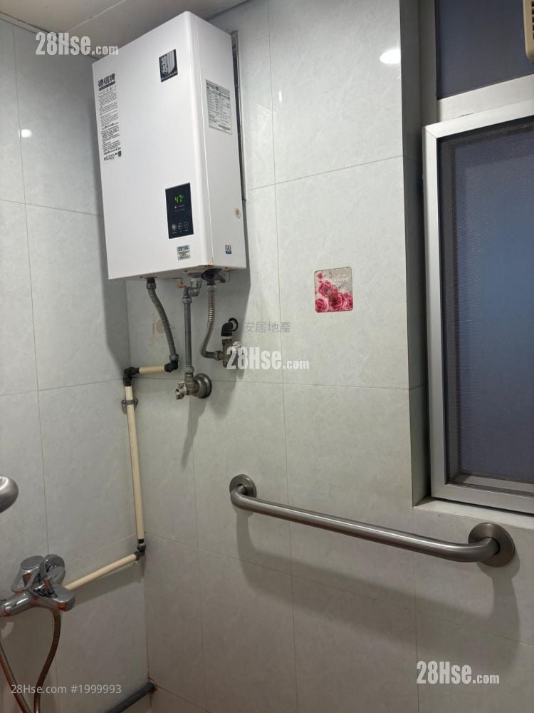 Man Yiu Building Rental 2 Bedrooms 565 ft²