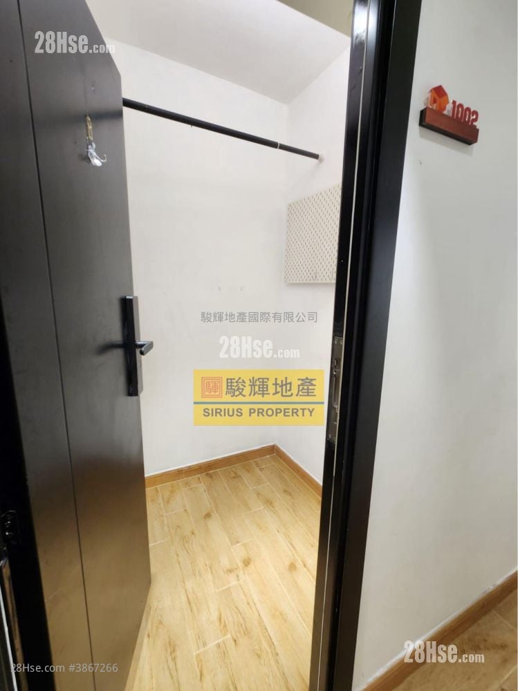 華登大廈 租盤 1 房 , 1 浴室 160 平方呎