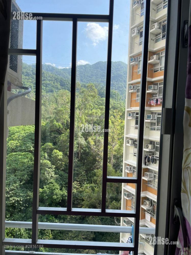 Ka Shun Court Sell 2 Bedrooms , 1 Bathroom 449 ft²