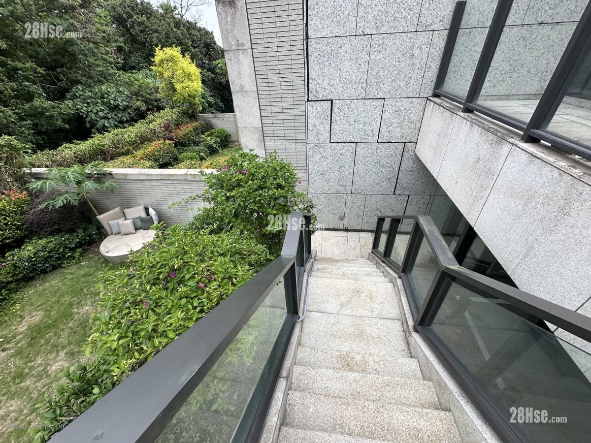 Peak Castle Sell 3 Bedrooms , 4 Bathrooms 2,836 ft²